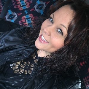 Meet your Posher, Jackie marie